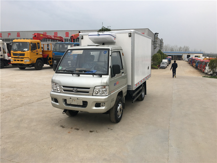 福田馭菱后雙輪 2.9米冷藏車(chē)
