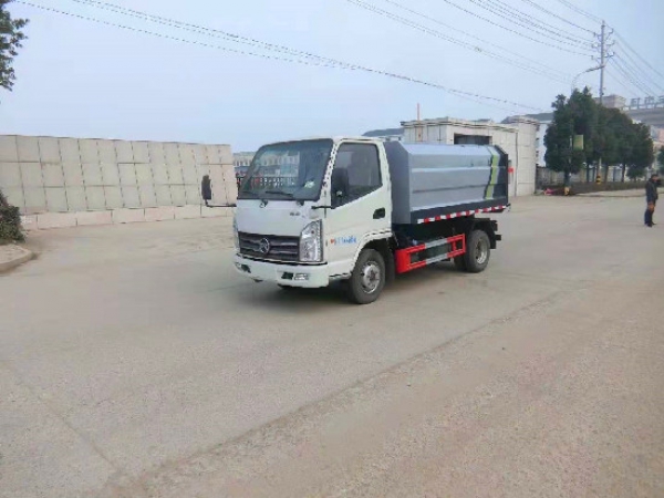 凱馬國(guó)六藍(lán)牌4方自裝卸（掛桶）式垃圾車(chē)